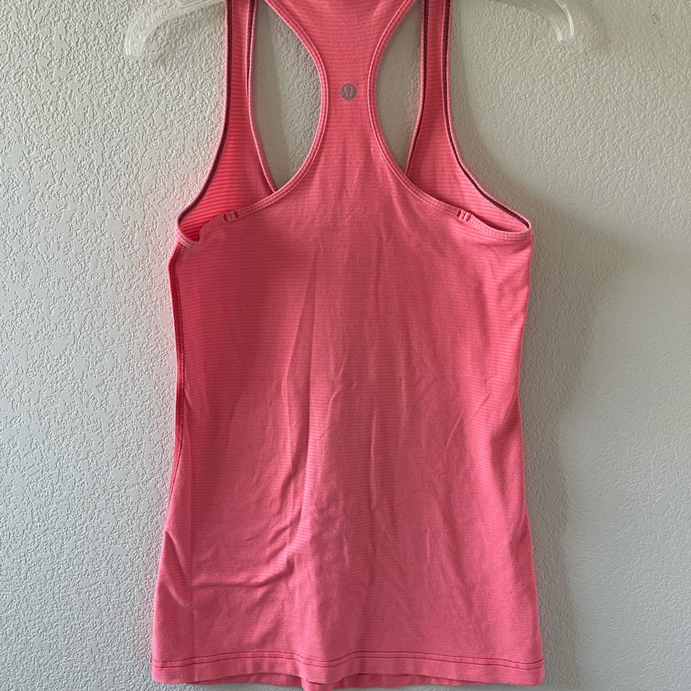 Lululemon Razor Back Workout Tank - Picture 4 of 6